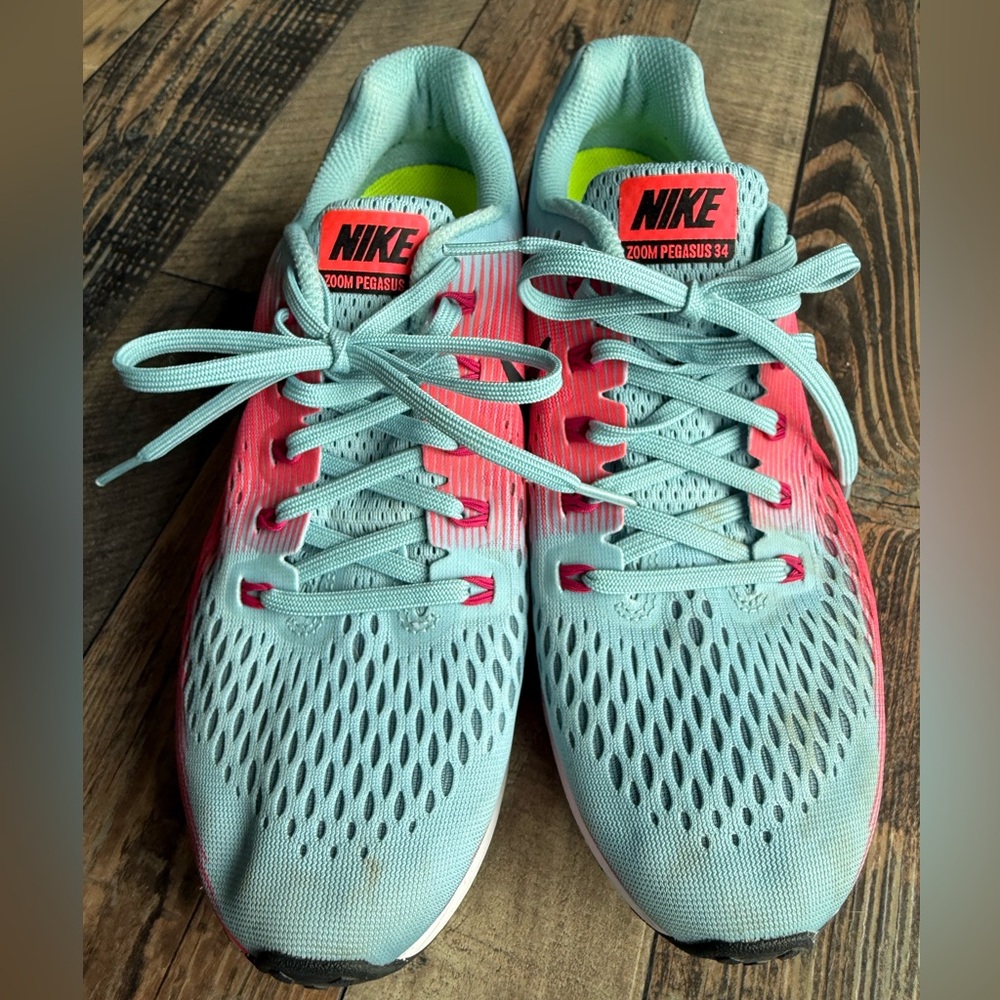 Nike Women's Zoom Pegasus 34 - Teal and Pink